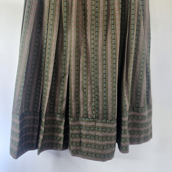 Loden Plankl Austria Cotton Floral Print Pleated Skirt - Picture 6 of 10